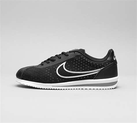 nike cortez ultra moire zwart|men's nike cortez size 11.